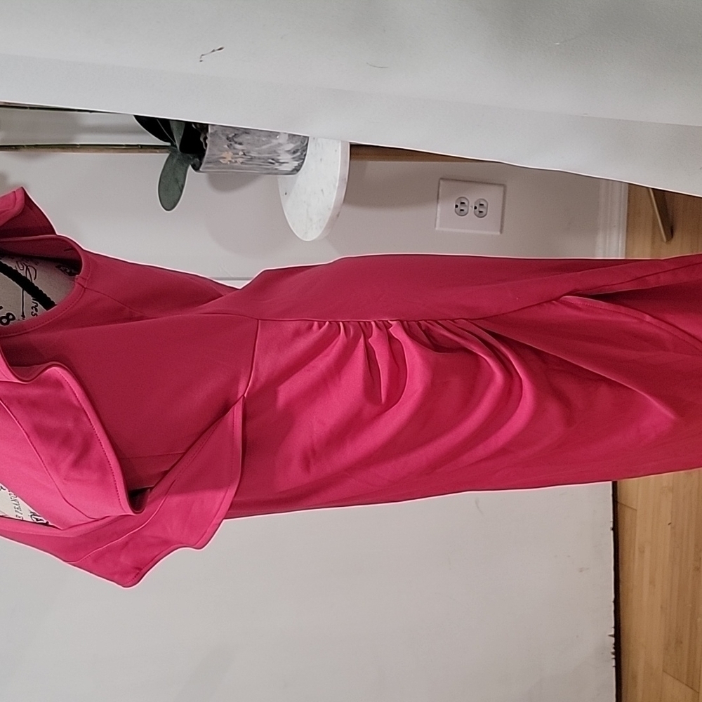 Barbiecore PINK V-NECK WITH RUSHED SIDE Sz.Large. C38 - Picture 3 of 4